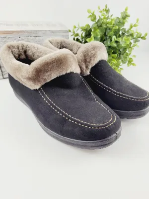BLACK HARD SOLE SLIPPERS LADIES SIZE 40 (9) PRE-LOVED