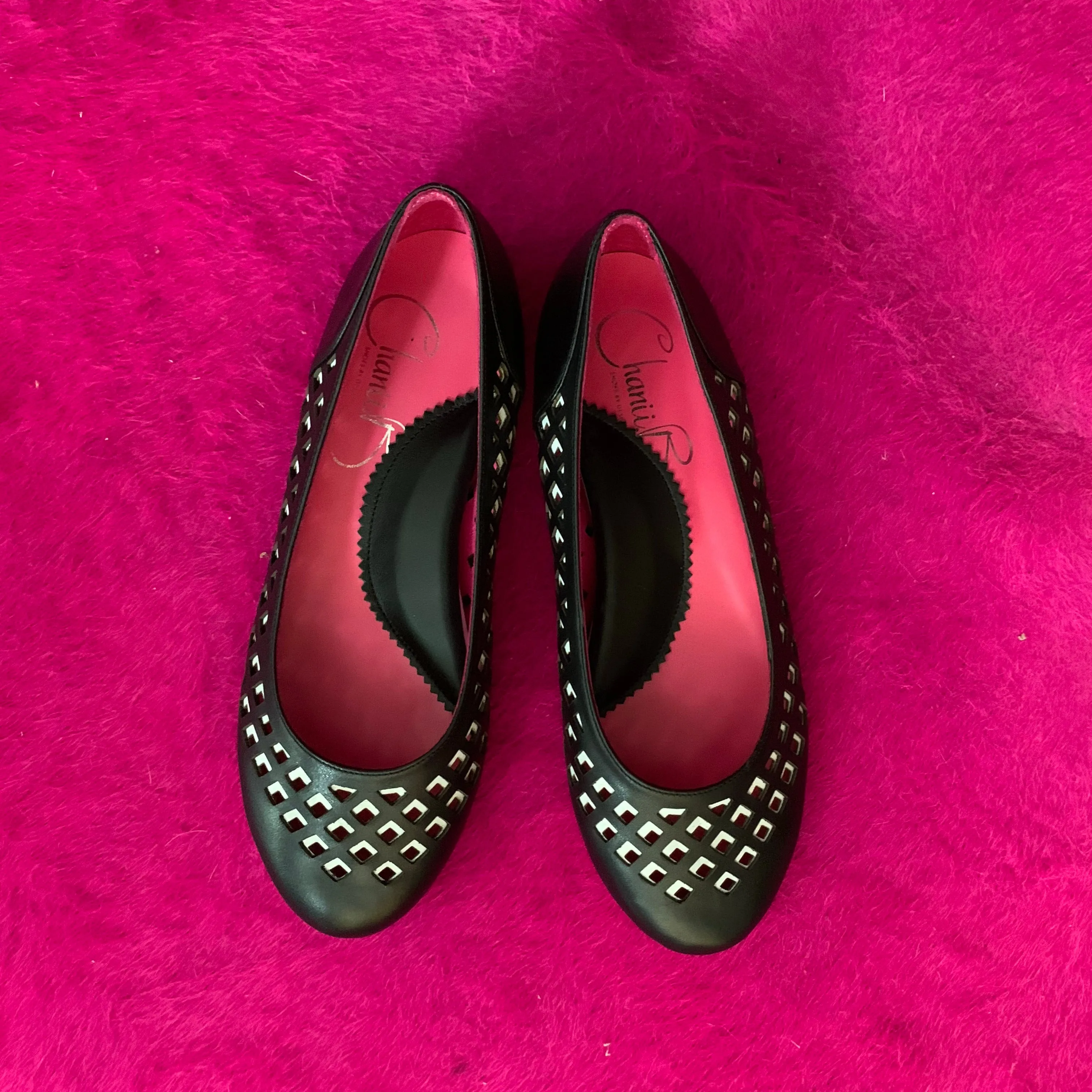 Onyx - Black/White Ballerina last pairs 38, 39 and 41!