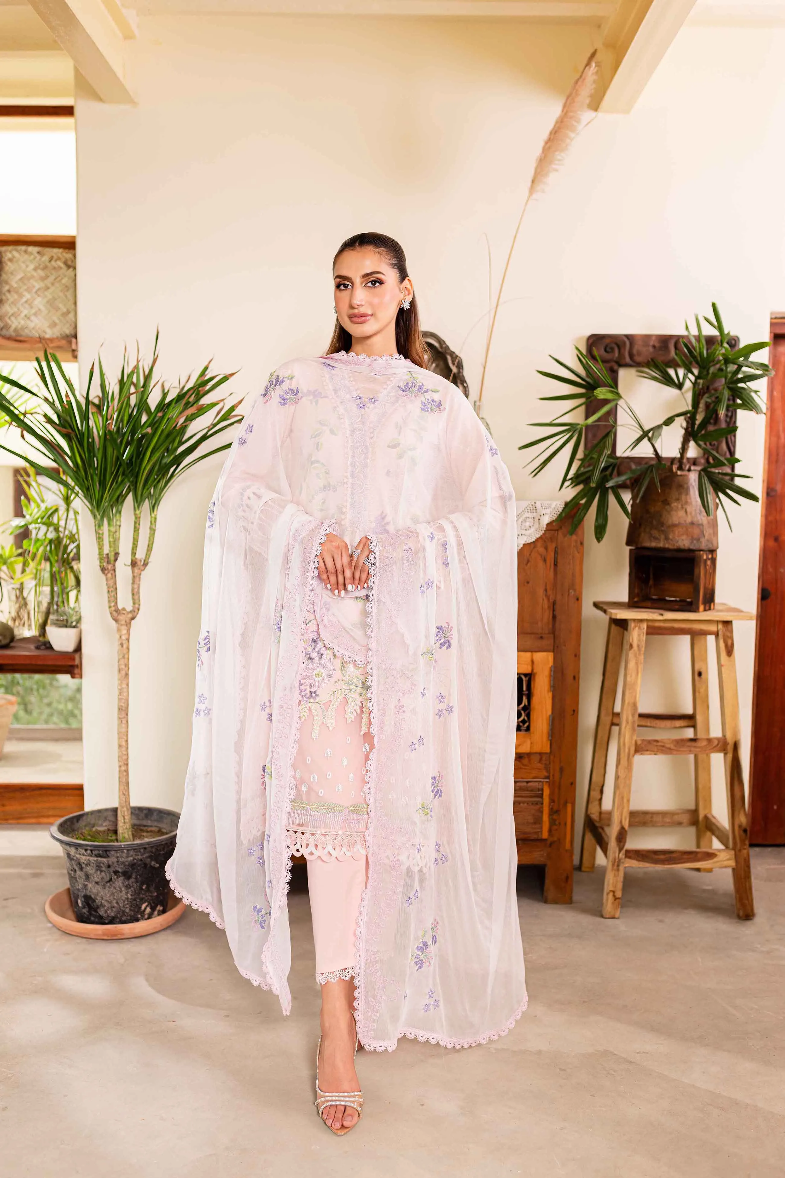 Sable Vogue Shiree Lawn Collection – Rose Garden