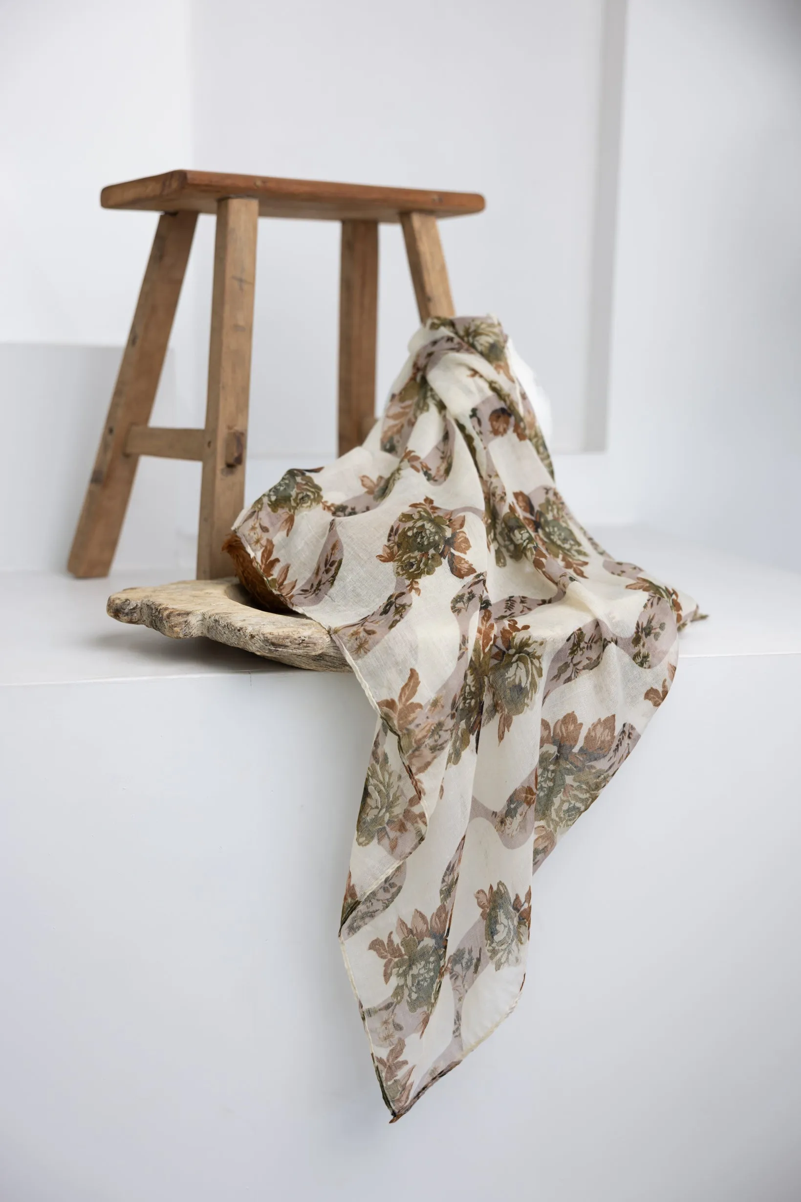 Square Crinkled Print Scarf
