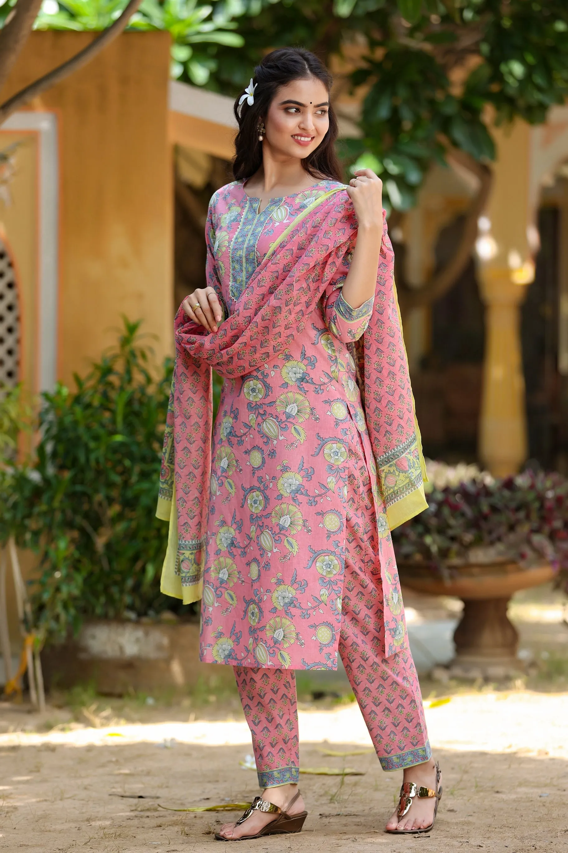 Women Pink Handblock Printed Dupatta Set