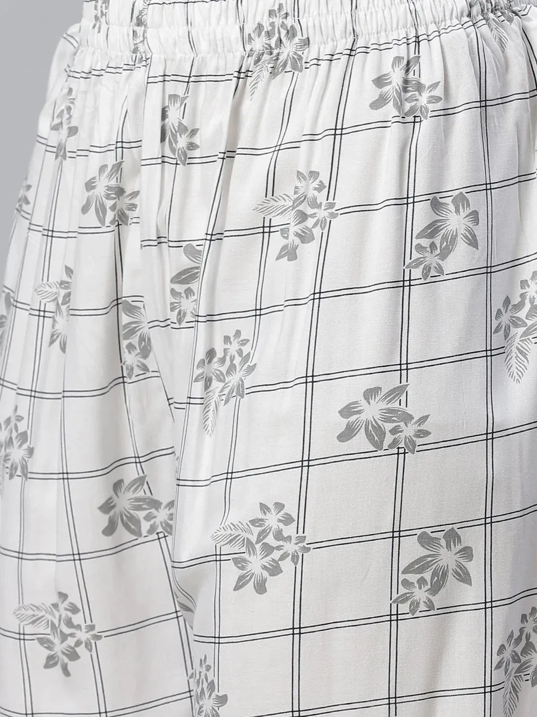 Women White & Black Floral Printed Kurta With Palazzos