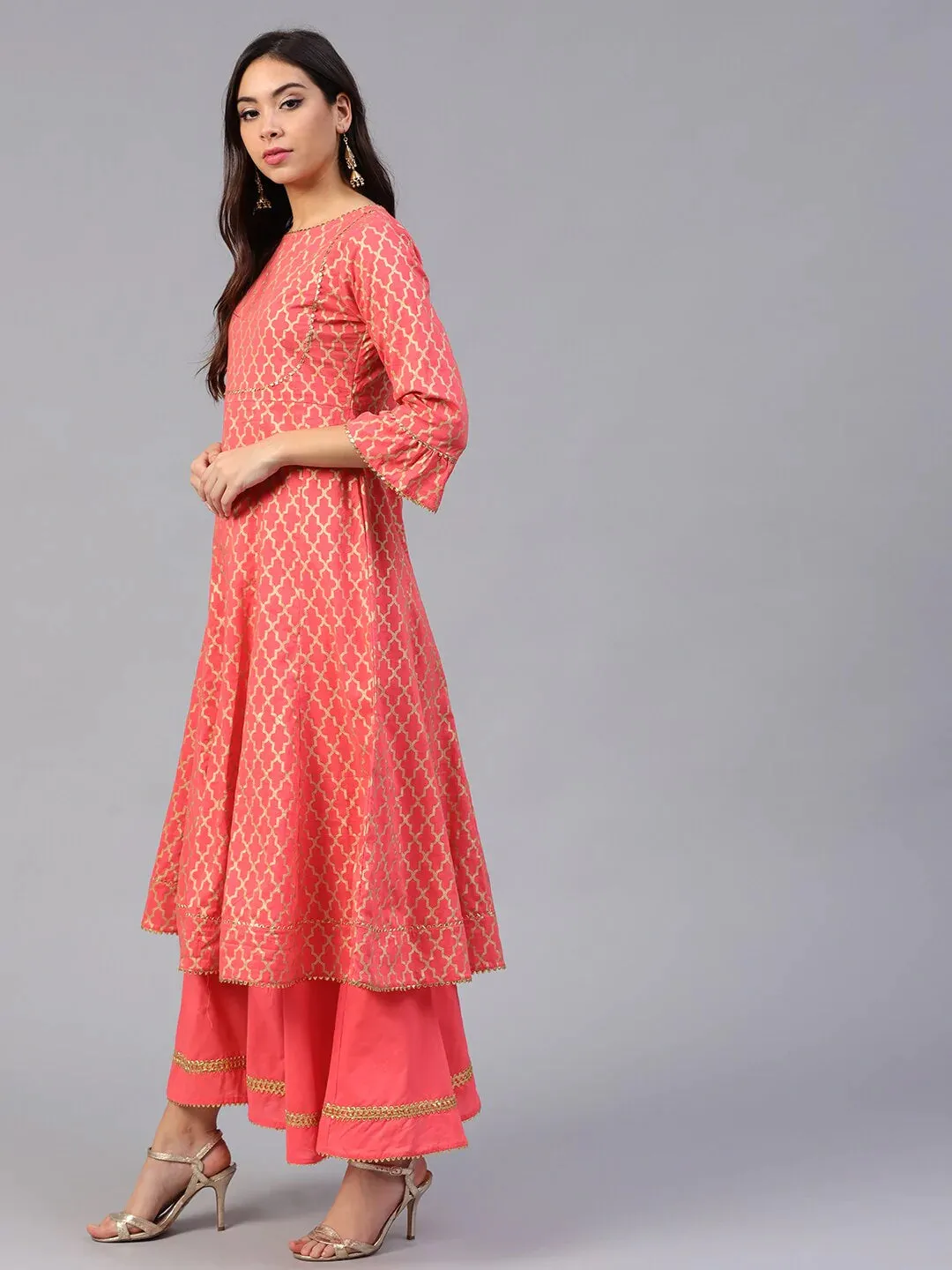 Women'S Coral Pink & Golden Printed Kurta With Palazzos